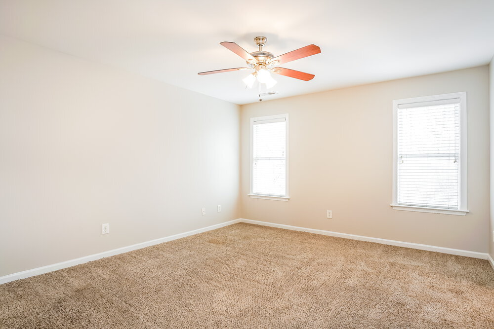 Building Photo - 180 Willowbrook Cir