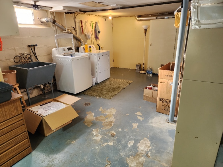 Building Photo - 1319 S 1st Ave