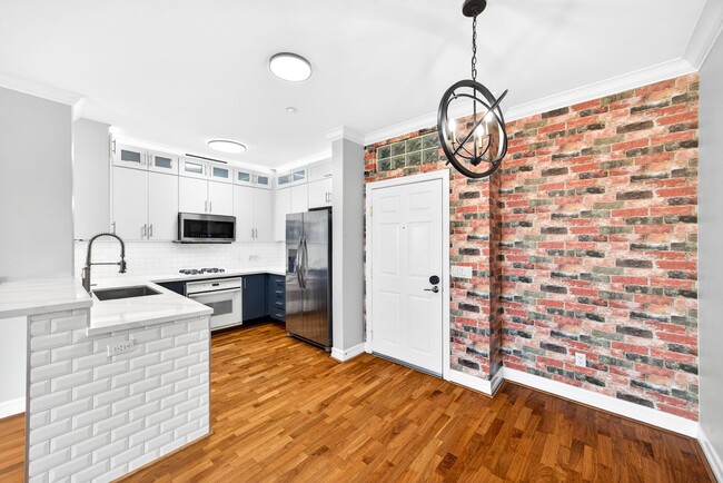 Building Photo - Luxury Downtown San Diego Condo | 2BR/2BA at Park Blvd West – $3,300/mo