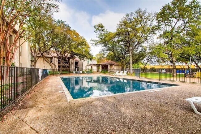 Building Photo - 8600 Fathom Cir