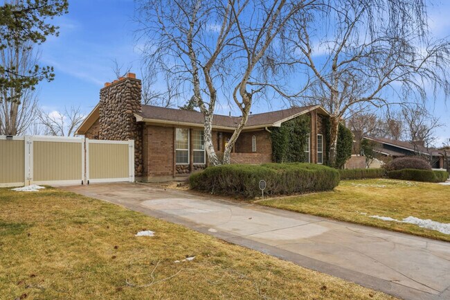 Building Photo - 3592 Bengal Blvd