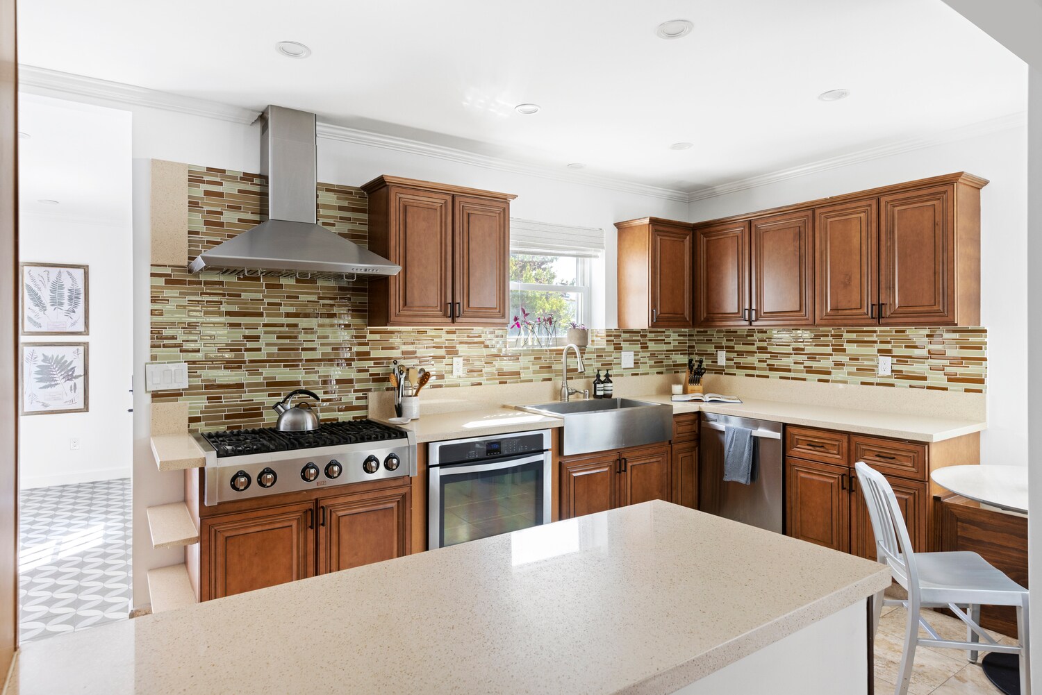 Building Photo - 1772 S Orange Grove Ave