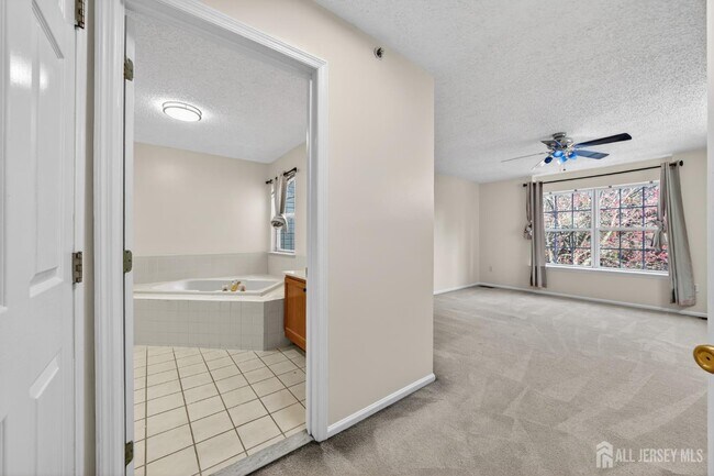 Building Photo - 22 Guisborough Way