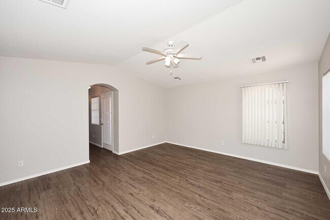 Building Photo - 29237 N Yellow Bee Dr