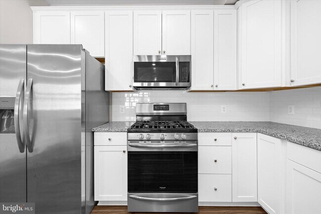 Building Photo - 7738 Port Capital Dr
