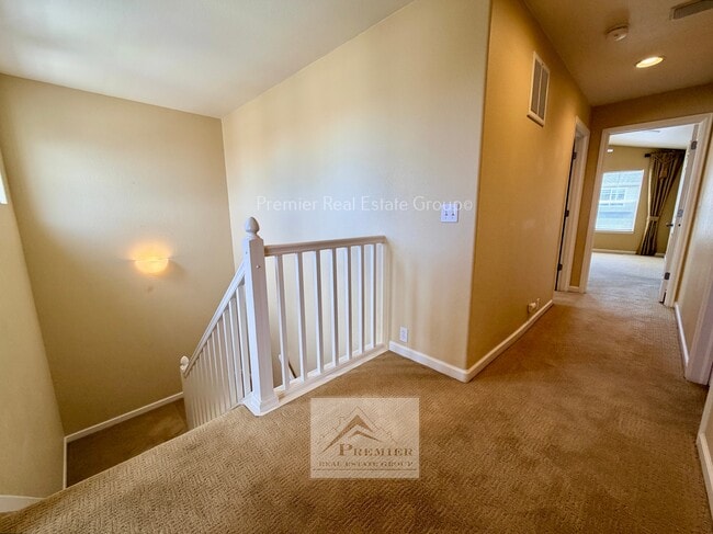 Building Photo - 3972 Diamond Ridge View