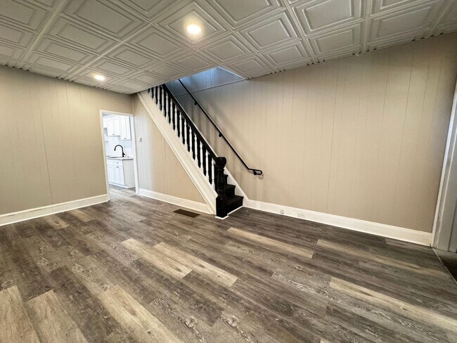 Building Photo - Newly Rehabbed 3-Bedroom in Strawberry Man...