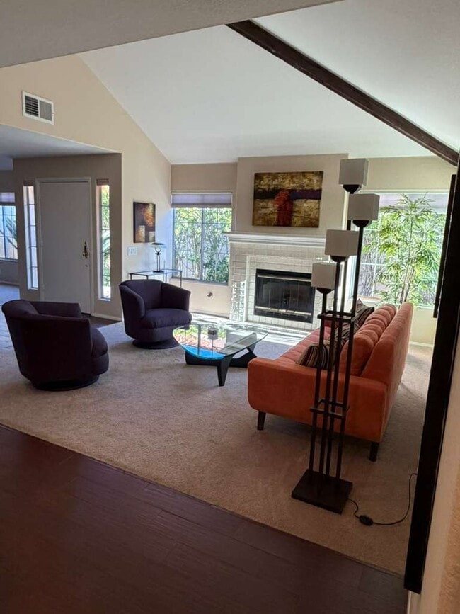 Building Photo - 11816 Caminito Corriente