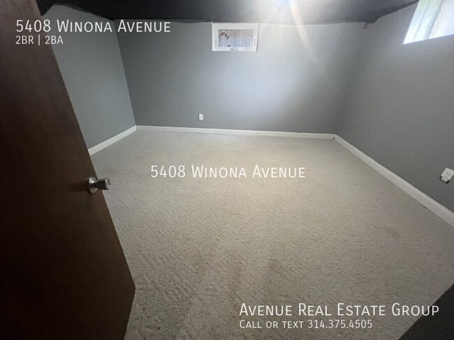 Building Photo - 5408 Winona Ave