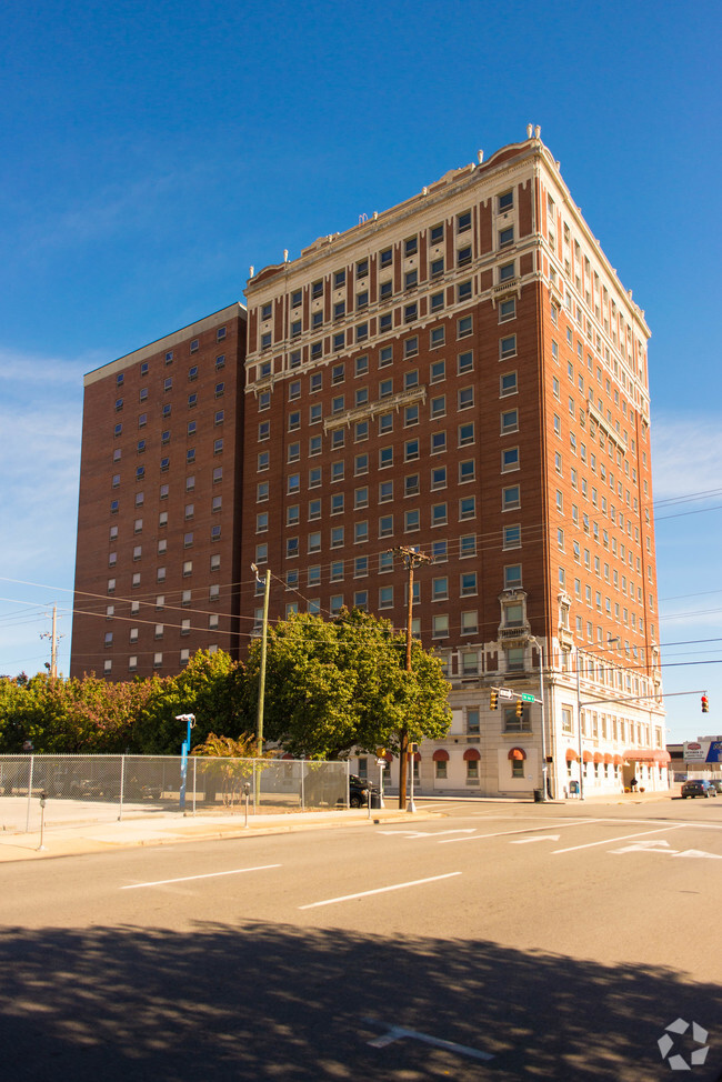 Building Photo - Bankhead Towers