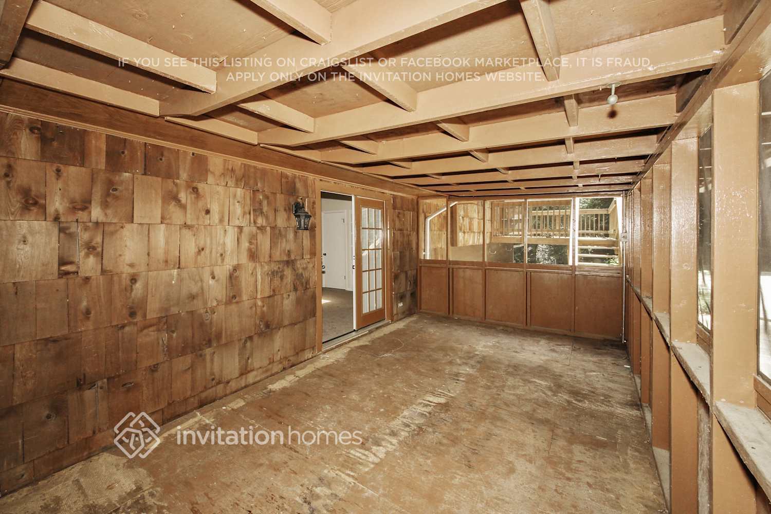 Building Photo - 3236 Lincoln Pl