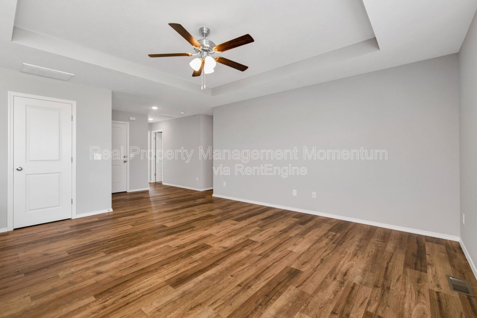 Building Photo - 971 S Genevieve Ave
