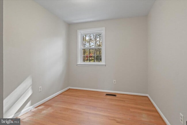 Building Photo - 10439 Courthouse Dr