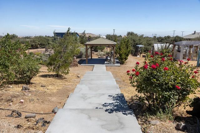 Building Photo - 7438 Woodcliff St