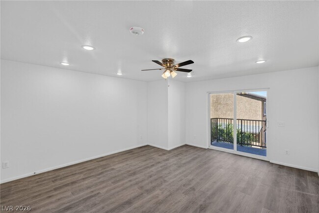 Building Photo - 2313 Seco Adobe Cir