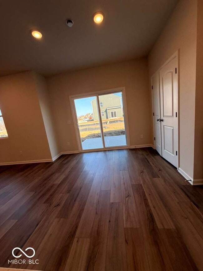 Building Photo - 3815 Sterling Dr