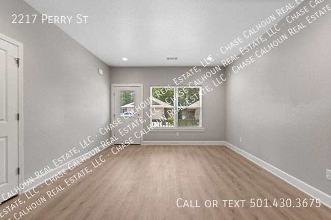 Building Photo - 2217 Perry St