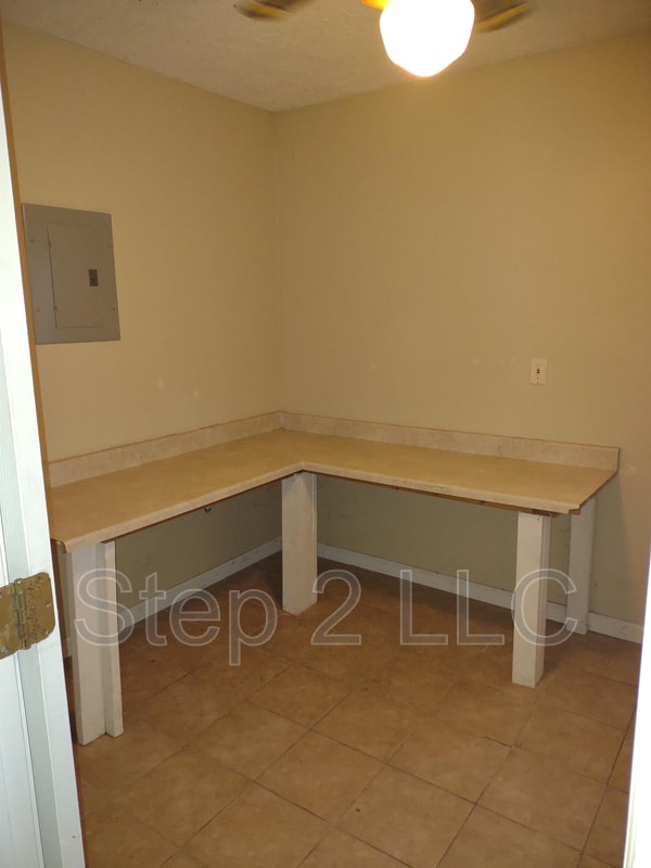 Building Photo - 23312 Pam Ct