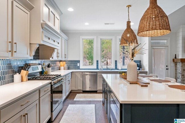 Building Photo - 277 Kinross Circle