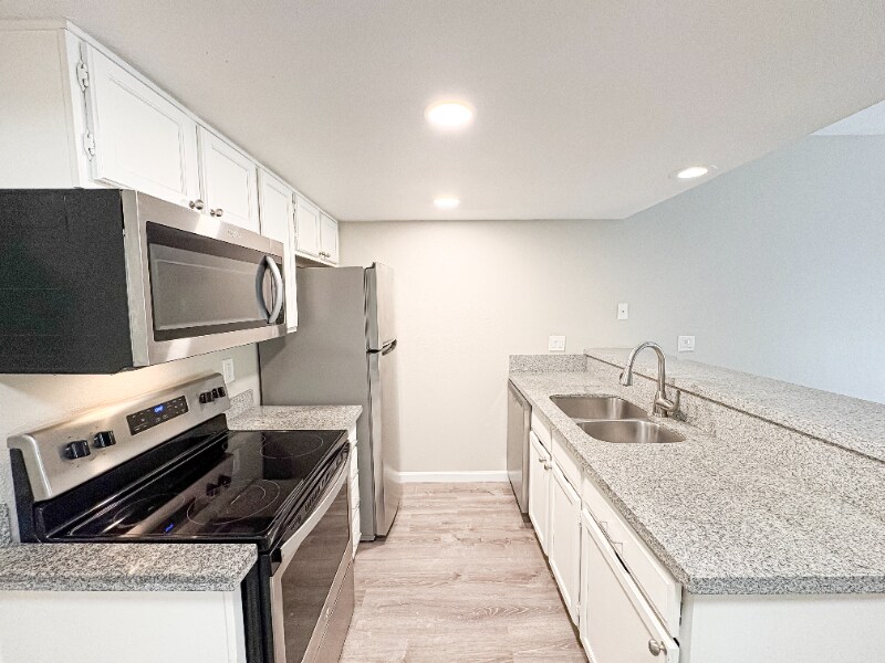 Building Photo - 80 W Maryland Ave