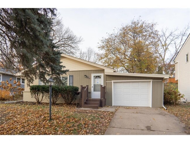 Building Photo - 6418 Knoll St