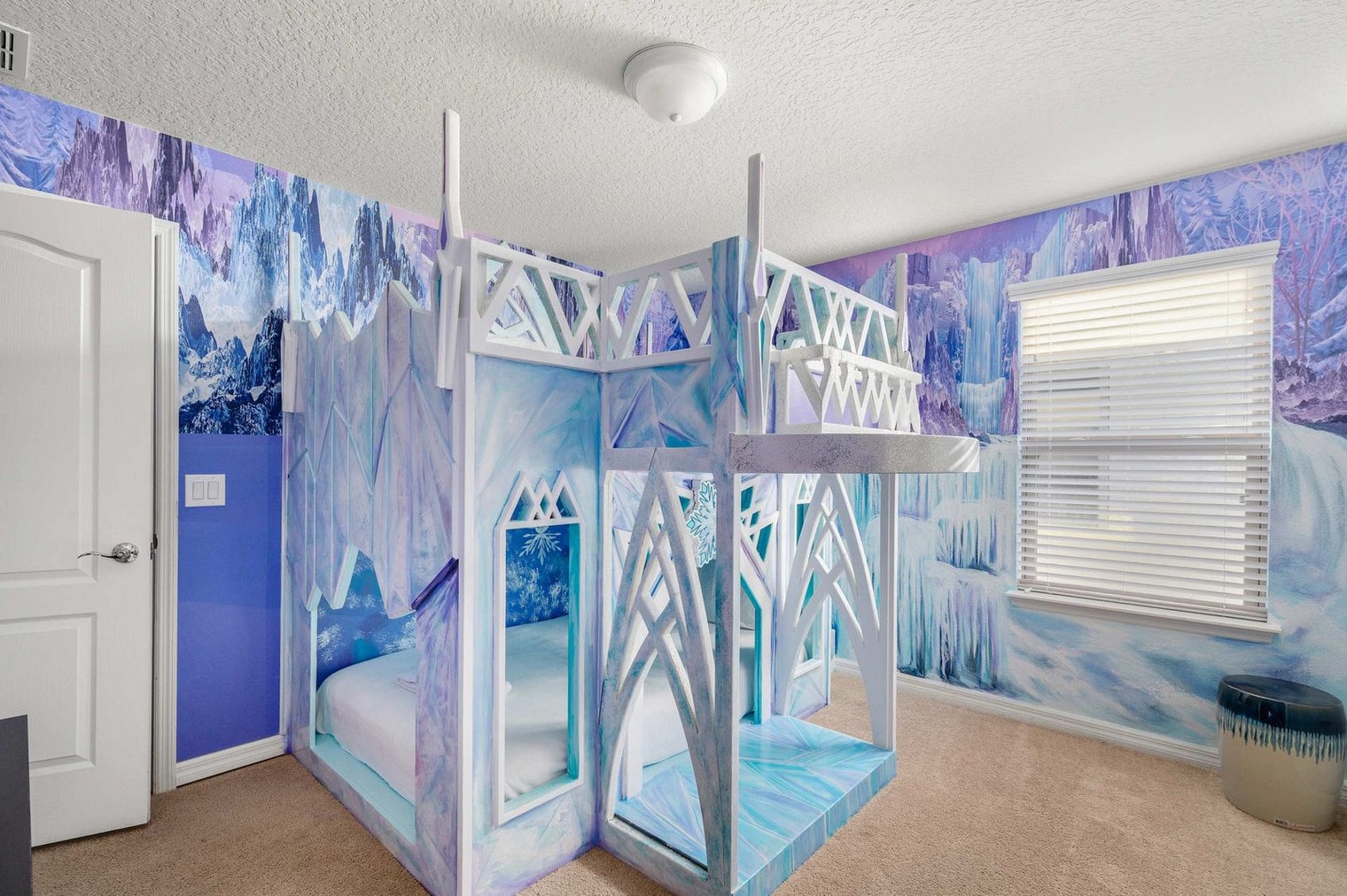 Building Photo - 1848 Gobi Dr