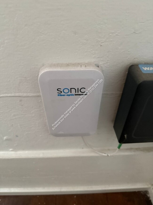 Building Photo - 18th and Filbert St