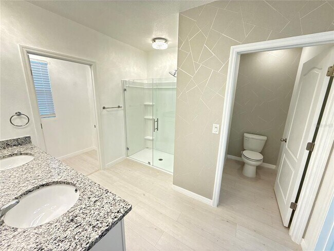 Building Photo - 2731 House Finch Rd