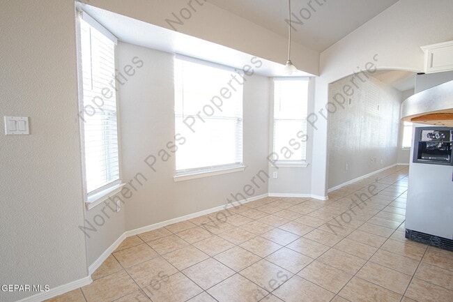 Building Photo - 14140 Robert Ituarte Dr