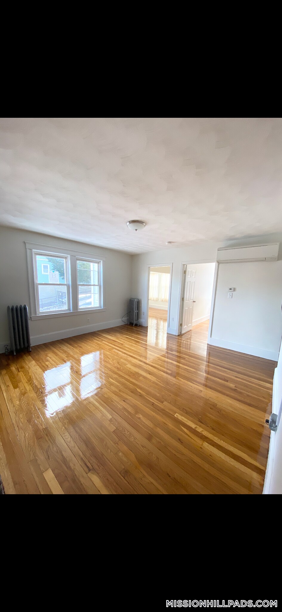 Building Photo - 183 Hillside St