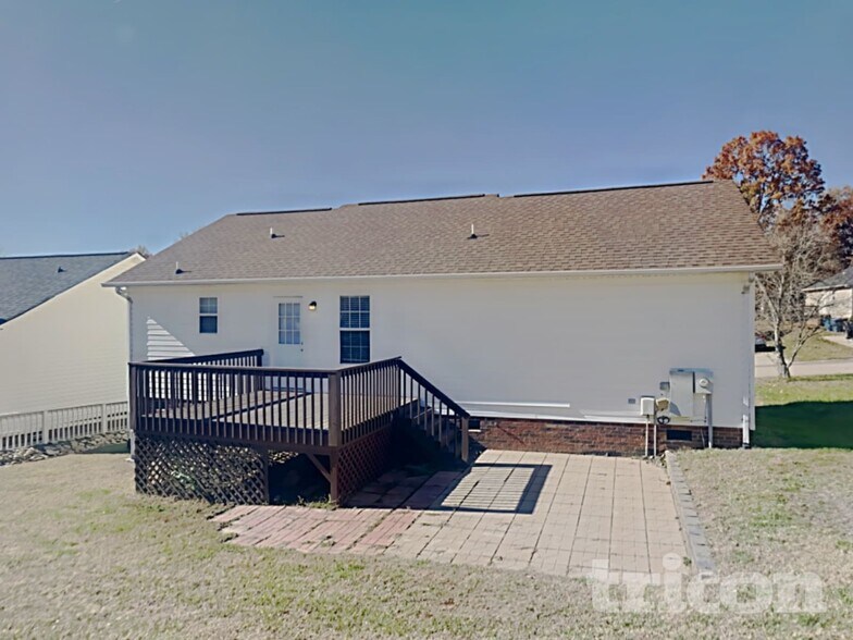 Building Photo - 5130 Daffodil Ln