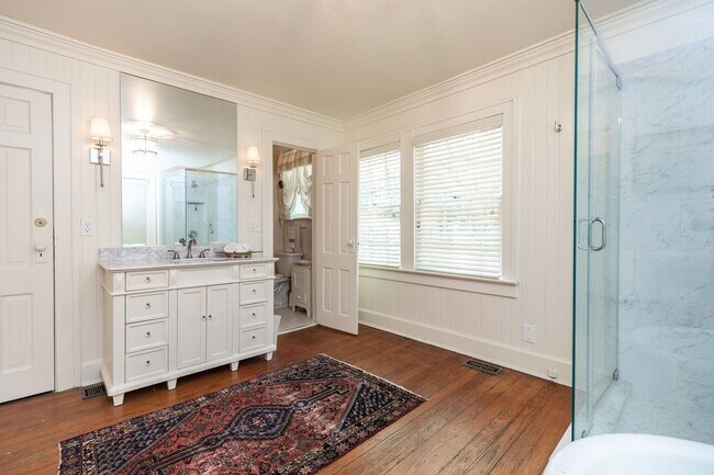 Building Photo - Historic Opelika Home - 108 N 9th St