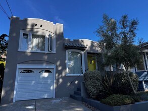 Building Photo - 1434 Paru St