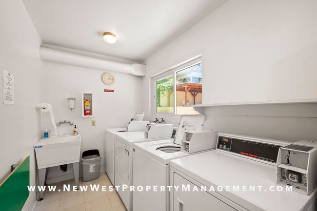 Building Photo - Kellogg Beach 2 Bedroom at Park La Playa! ...