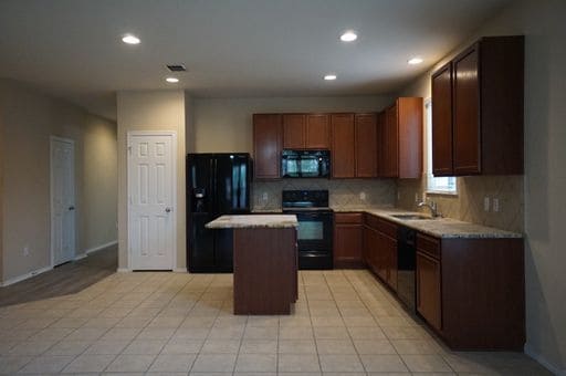 Building Photo - Schertz 1-Story