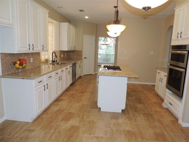 Building Photo - 1307 Westwick Forest Ln