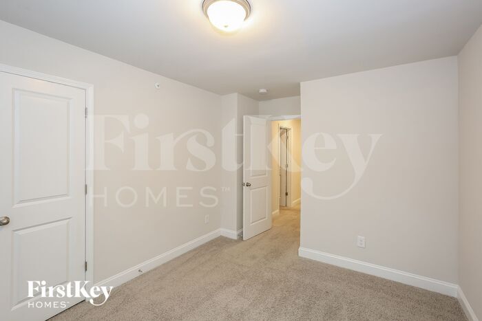 Building Photo - 2029 Cypress Village Dr NW