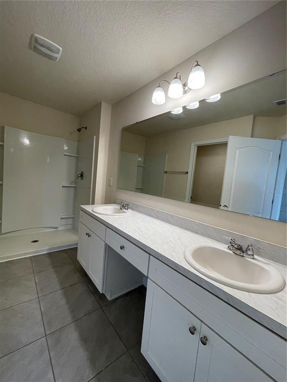 Building Photo - 159 Redbud Rd