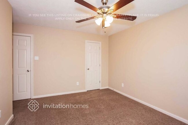Building Photo - 12226 South Palm Lake Drive