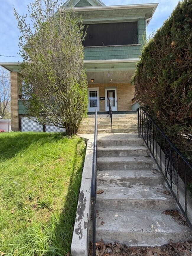 Building Photo - 119-121 Hobart Street