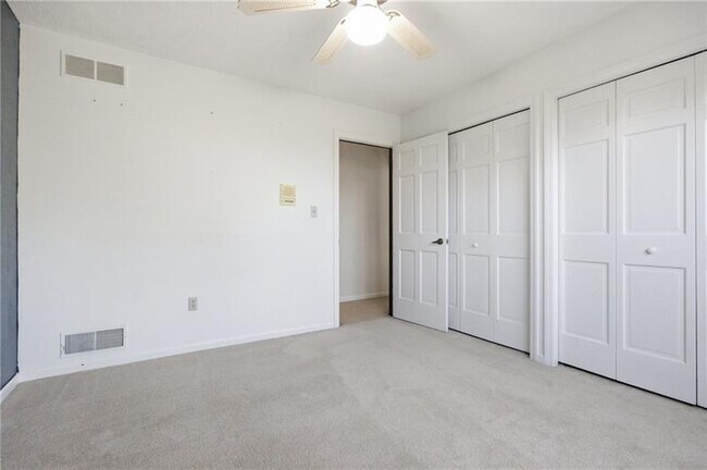 Building Photo - 2501 Birchwood Ct