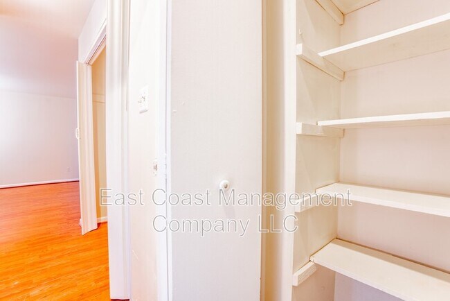 Building Photo - 1502 E Baltimore St