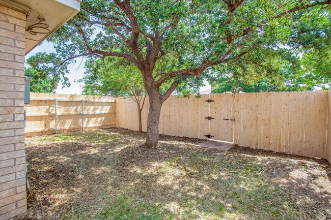 Building Photo - 6803 Iola Ave