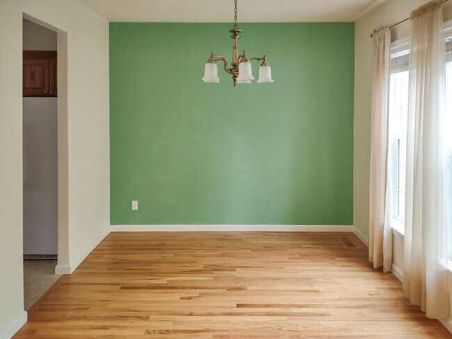 Building Photo - 2464 Sage Ave SE