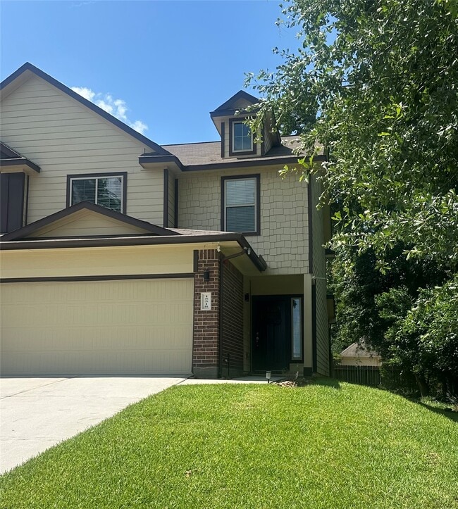 Building Photo - 15518 Marina Dr