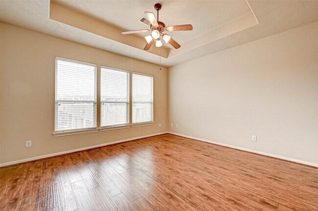 Building Photo - 1772 Aden Dr