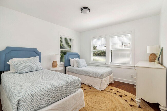 Building Photo - 3020 Vincent Rd