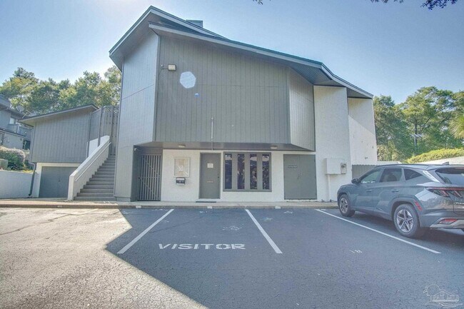 Building Photo - 18 Hillbrook Way