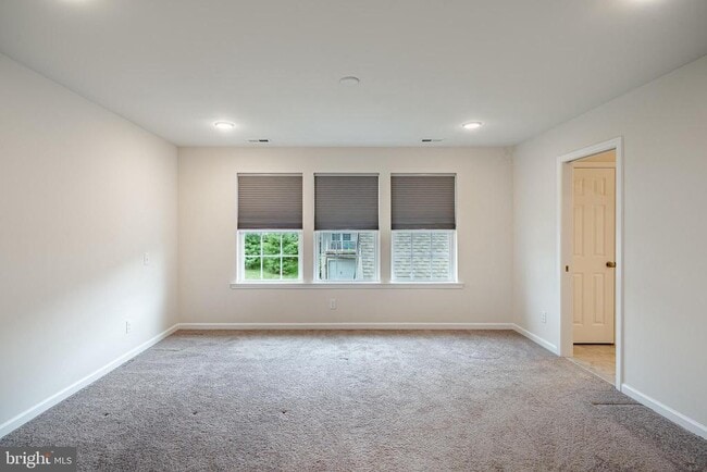 Building Photo - 720 Sun Valley Ct
