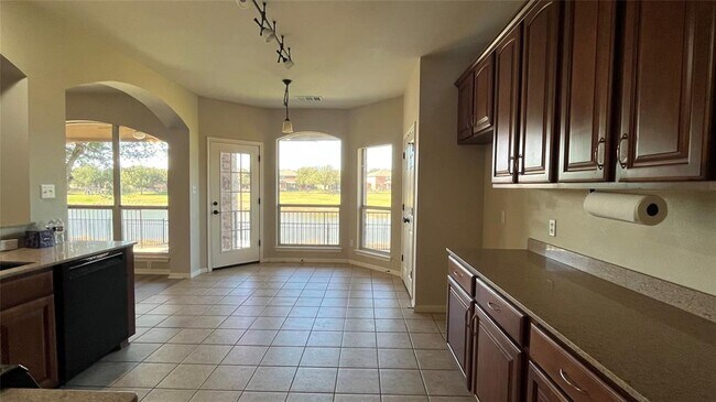 Building Photo - 764 Bent Wood Pl